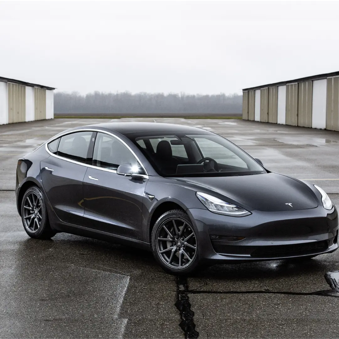 Tesla Model 3  2024